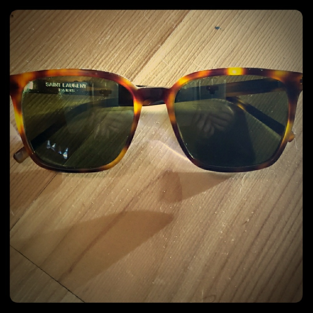 Yves st laurent SL93